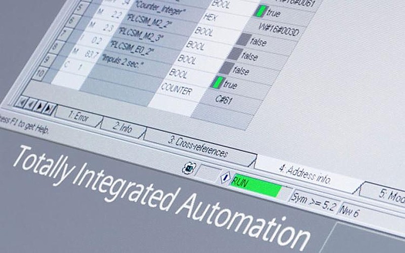 Siemens SIMATIC S7 plc controller